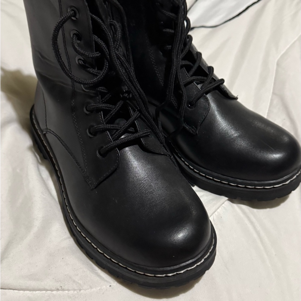Black Lace-Up Women's Torrid Boots size 9.5